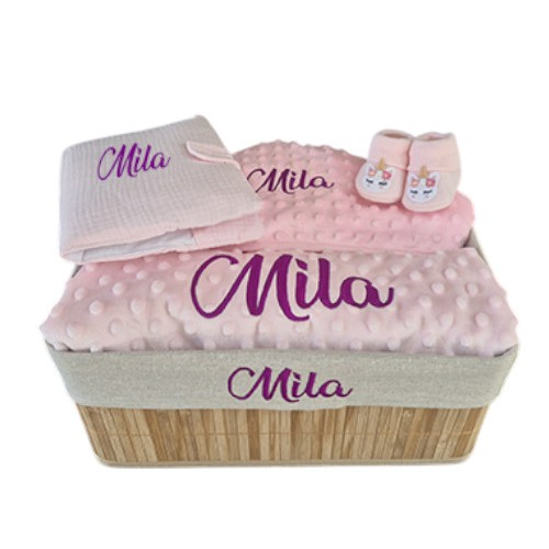 Corbeille cadeau naissance personnalisée