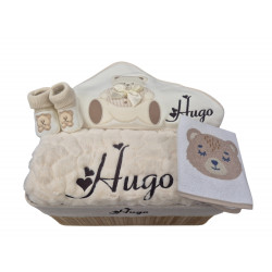 Corbeille cadeau naissance personnalisé