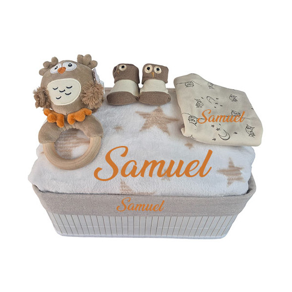 Corbeille cadeau naissance personnalisé