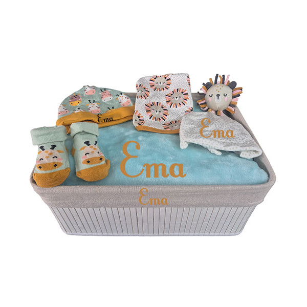 Corbeille cadeau naissance personnalisé