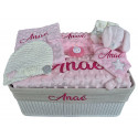 Corbeille cadeau naissance personnalisé