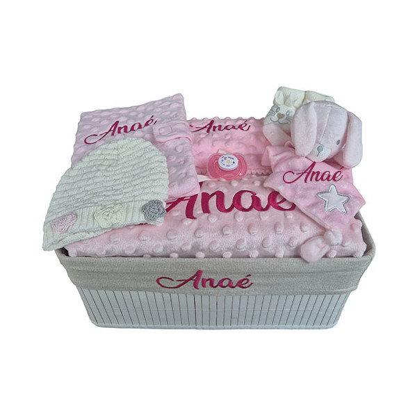 Corbeille cadeau naissance personnalisé
