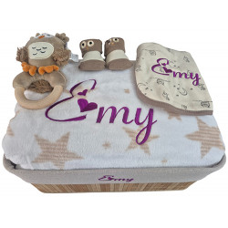 Corbeille cadeau naissance personnalisé