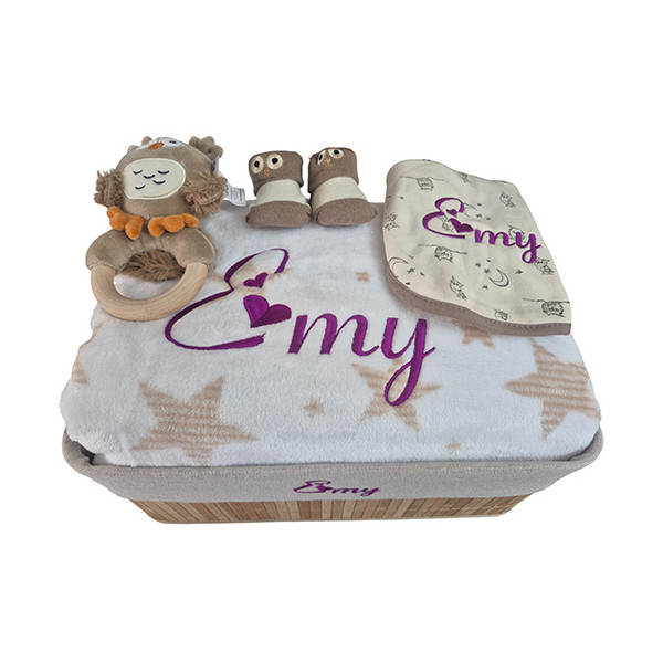 Corbeille cadeau naissance personnalisé