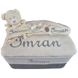Corbeille cadeau naissance personnalisé