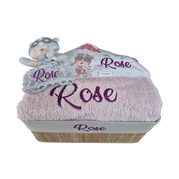 Corbeille cadeau naissance personnalisé