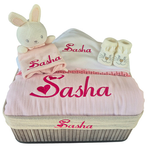 Corbeille cadeau naissance personnalisé