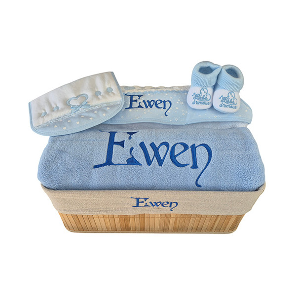 Corbeille cadeau naissance personnalisé