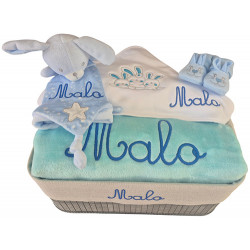Corbeille cadeau naissance personnalisé