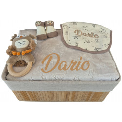 Corbeille cadeau naissance personnalisé