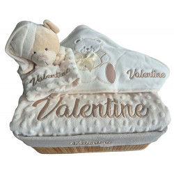 Corbeille cadeau naissance personnalisé