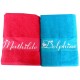DUO DE DRAPS DE BAIN PERSONNALISES fuschia et turquoise