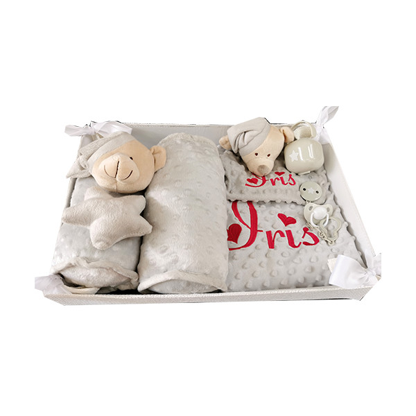 Corbeille cadeau naissance personnalisé