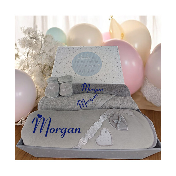 Corbeille cadeau naissance personnalisé