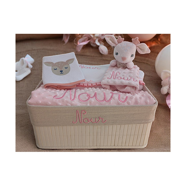 Corbeille cadeau naissance personnalisé