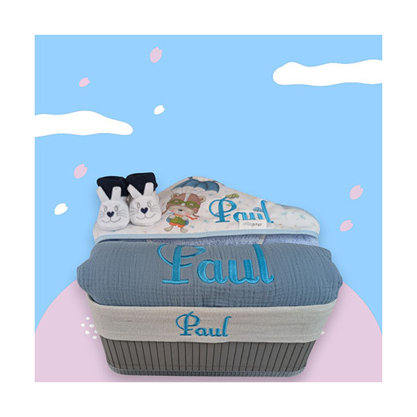 Corbeille cadeau naissance personnalisé