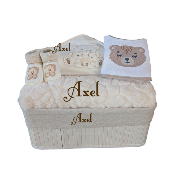 Corbeille cadeau naissance personnalisé