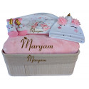 Corbeille cadeau naissance personnalisé